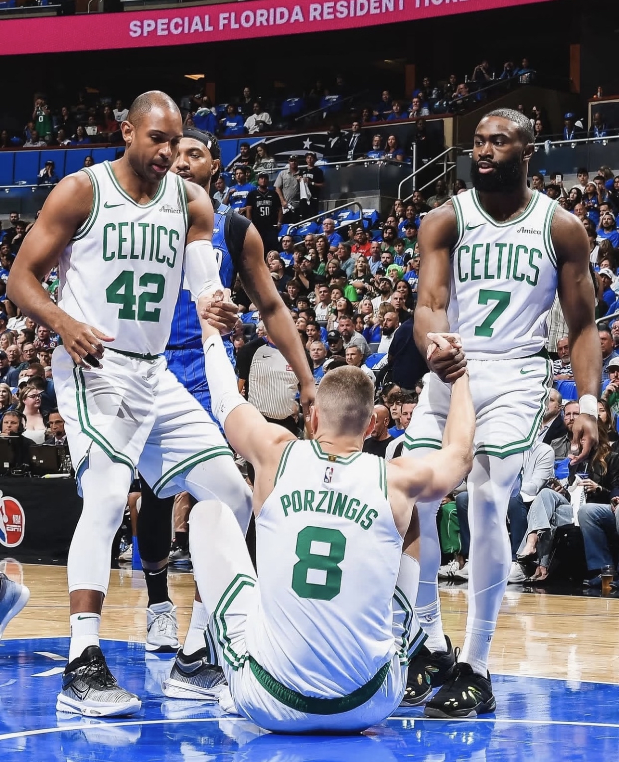 关于SKT不断突破!,塔图姆连续三场比赛得分超过比赛局势复杂热度持续攀升的信息 关于SKT不断突破!,塔图姆连续三场比赛得分超过比赛局势复杂热度持续攀升的信息