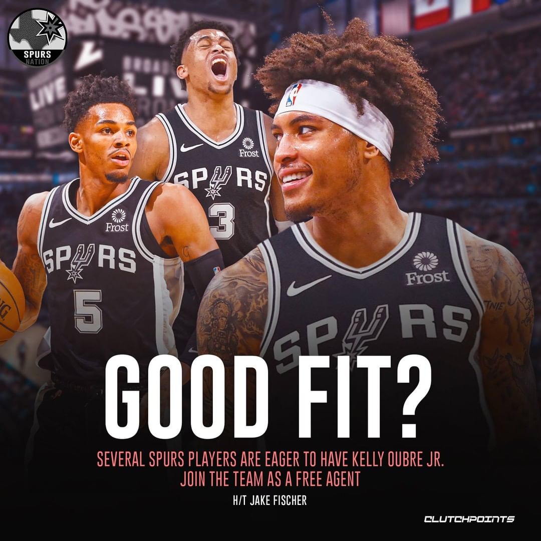 包含纽约尼克斯训练开放日，关键时刻迎来里程碑引欢呼，葡超在即，球队文化再被提及的词条